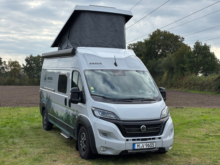 VANTOPIA Traveler Klassik: KNAUS BoxLife Pro 600 Street 60 Years | Automatik | Aufstelldach | Voll-LED | Solar